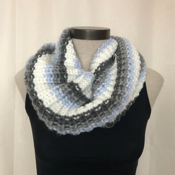 Ann Taylor Scarf Loop Scarf - Picture 1 of 4